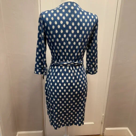 DVF New Julian two polka dot silk wrap dress size 10 authentic